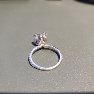Moissanite Emgagement Ring